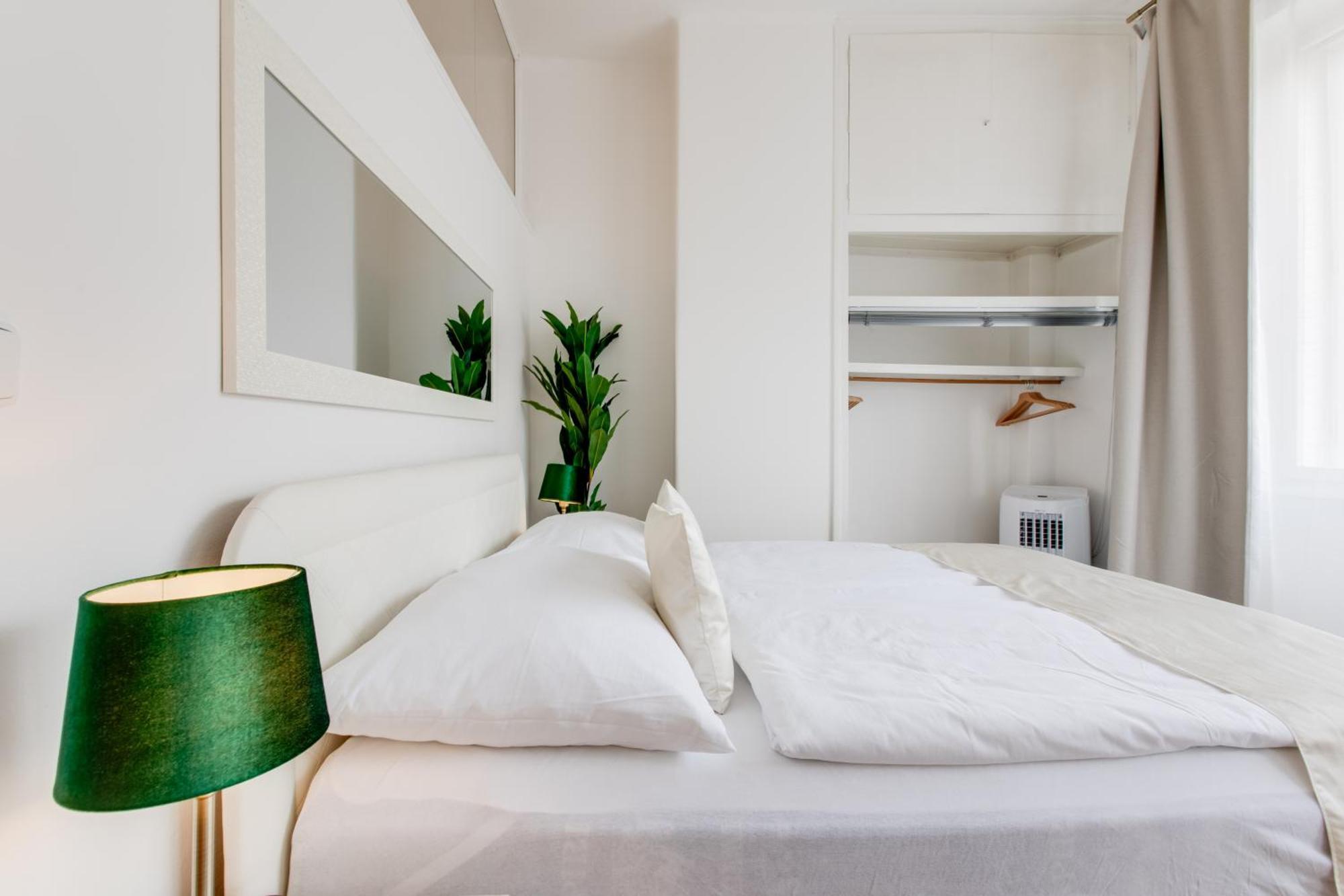 Apartment Wenceslas Square Royal Two Bedroom *