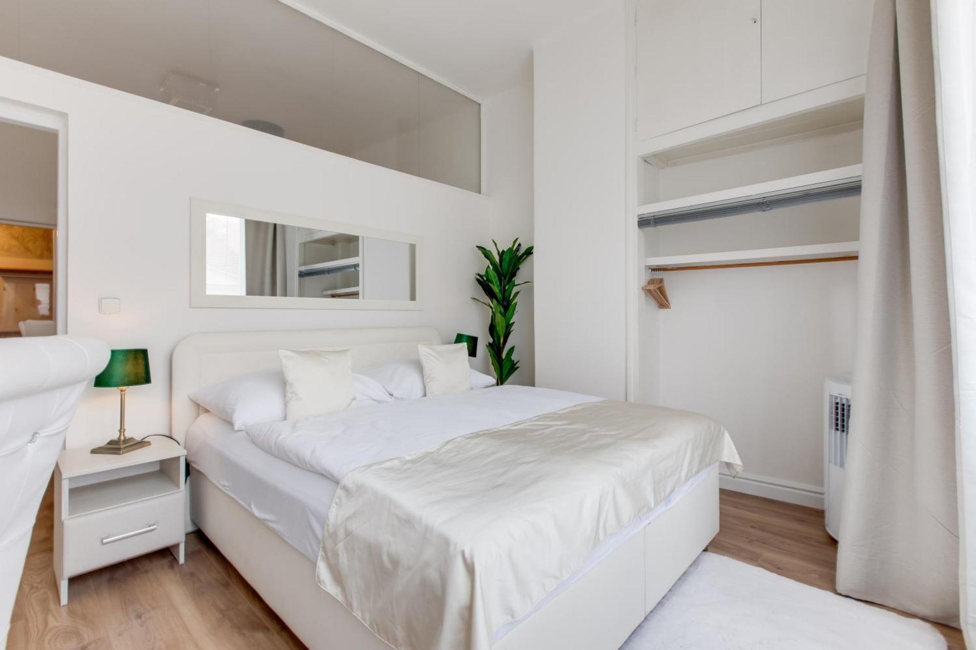 Apartment Wenceslas Square Royal Two Bedroom Prague